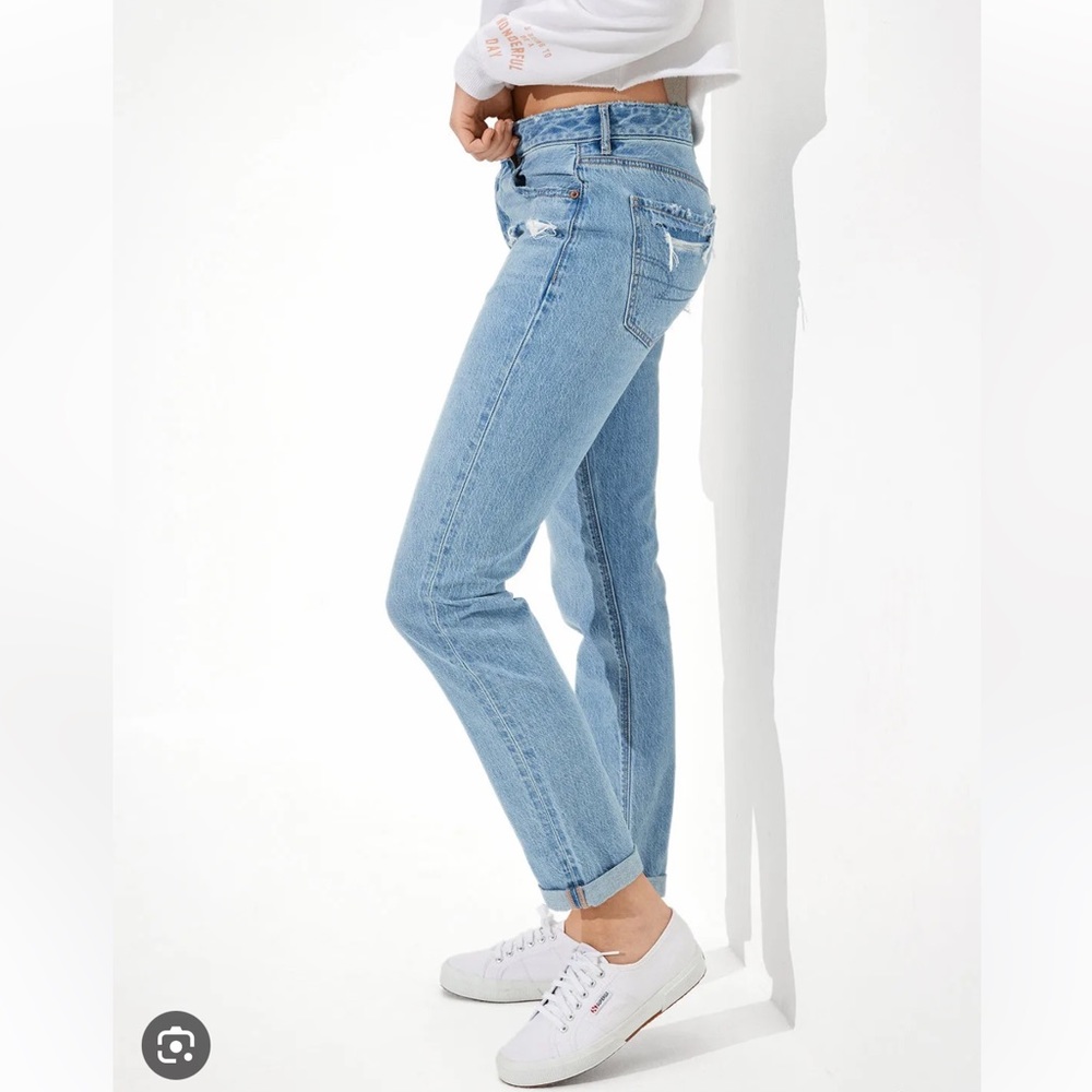 American Eagle low rise tomgirl jeans size 10